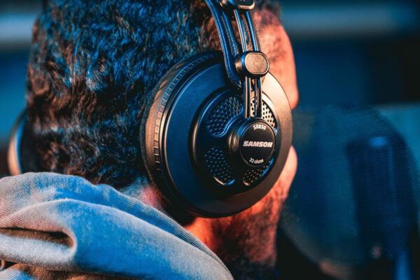 812GG8DXvZL._AC_SL1500_ سماعة رأس سامسون SR850 الاحترافية للاستوديوهات